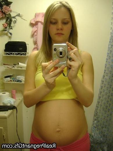 16P Amateur preggo girlfriends