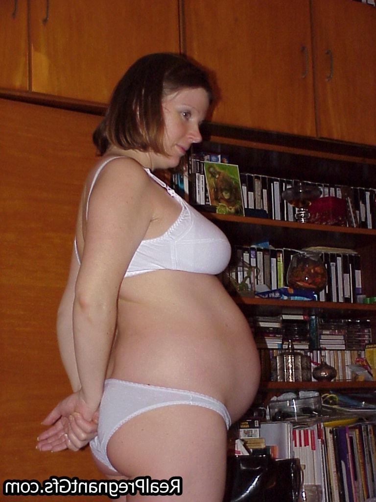 16P Amateur preggo girlfriends