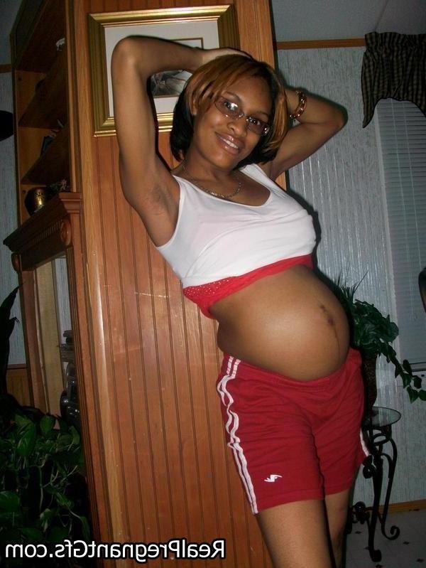 16P Amateur preggo girlfriends