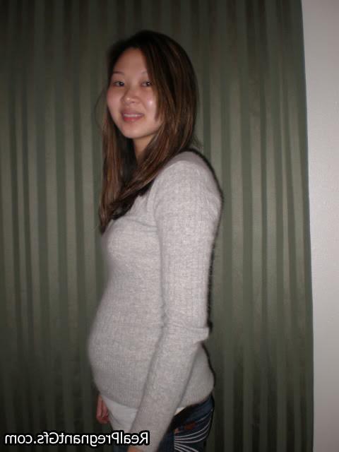 16P Amateur preggo girlfriends