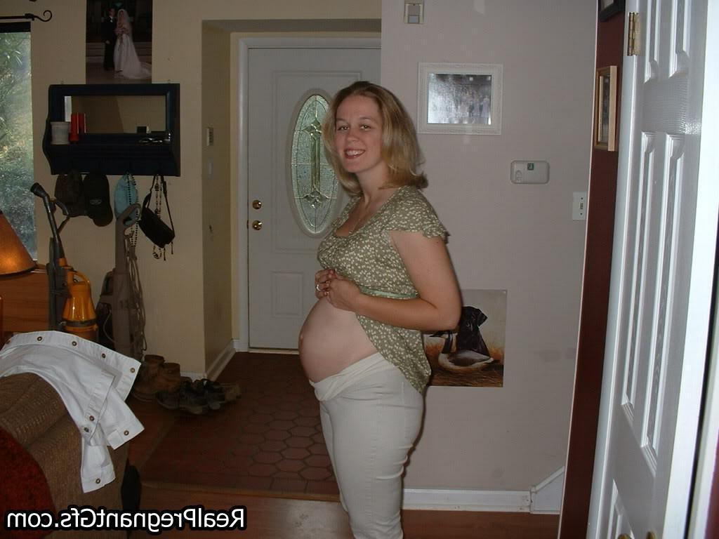 16P Amateur preggo girlfriends
