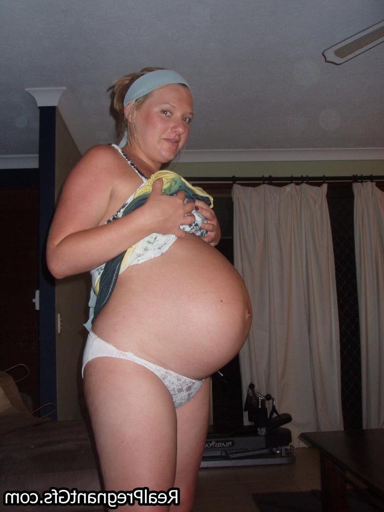 16P Amateur preggo girlfriends