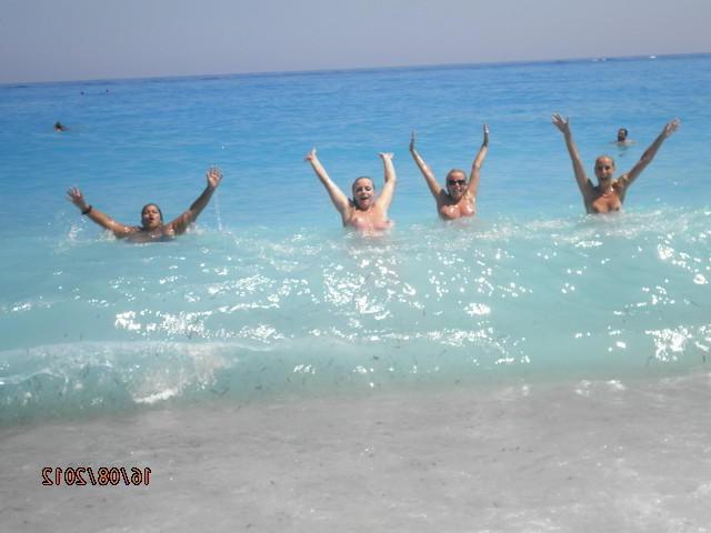 21P Beach candid topless teens beach tits big tits in public