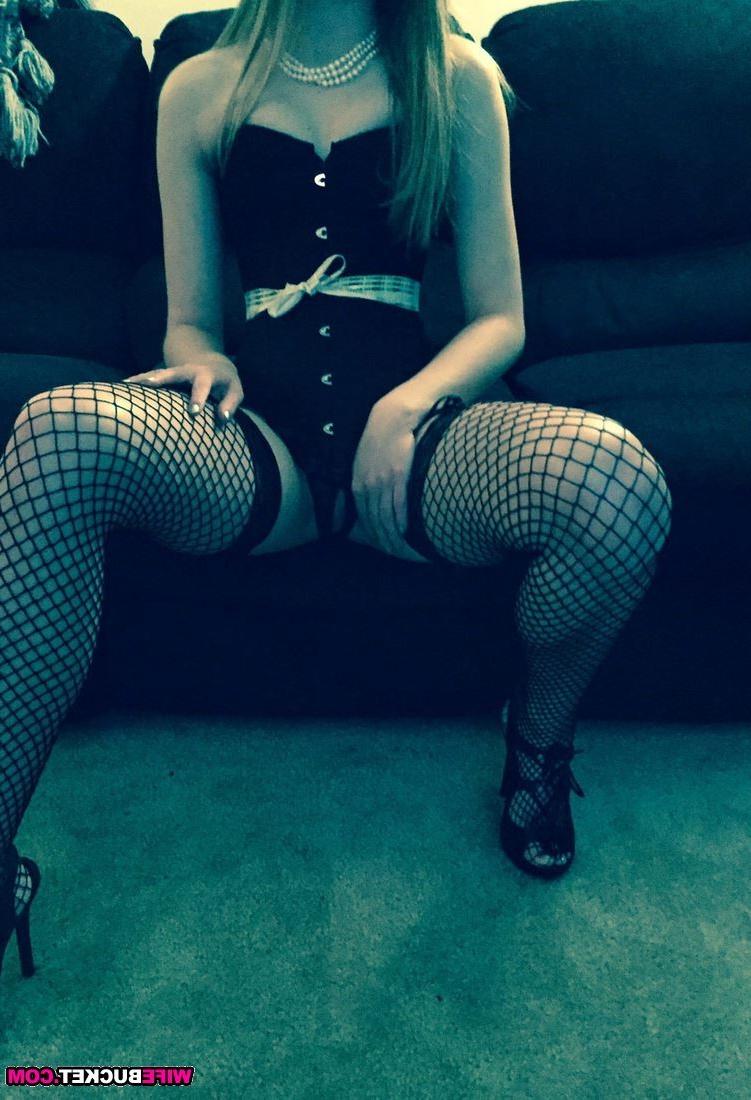 20P Nude pics of a wife over 40