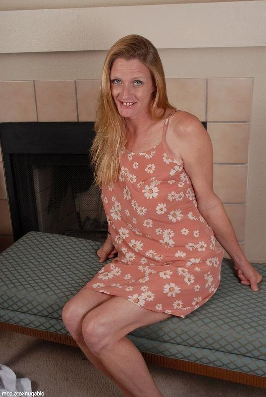 12P Big tits cougar fucked