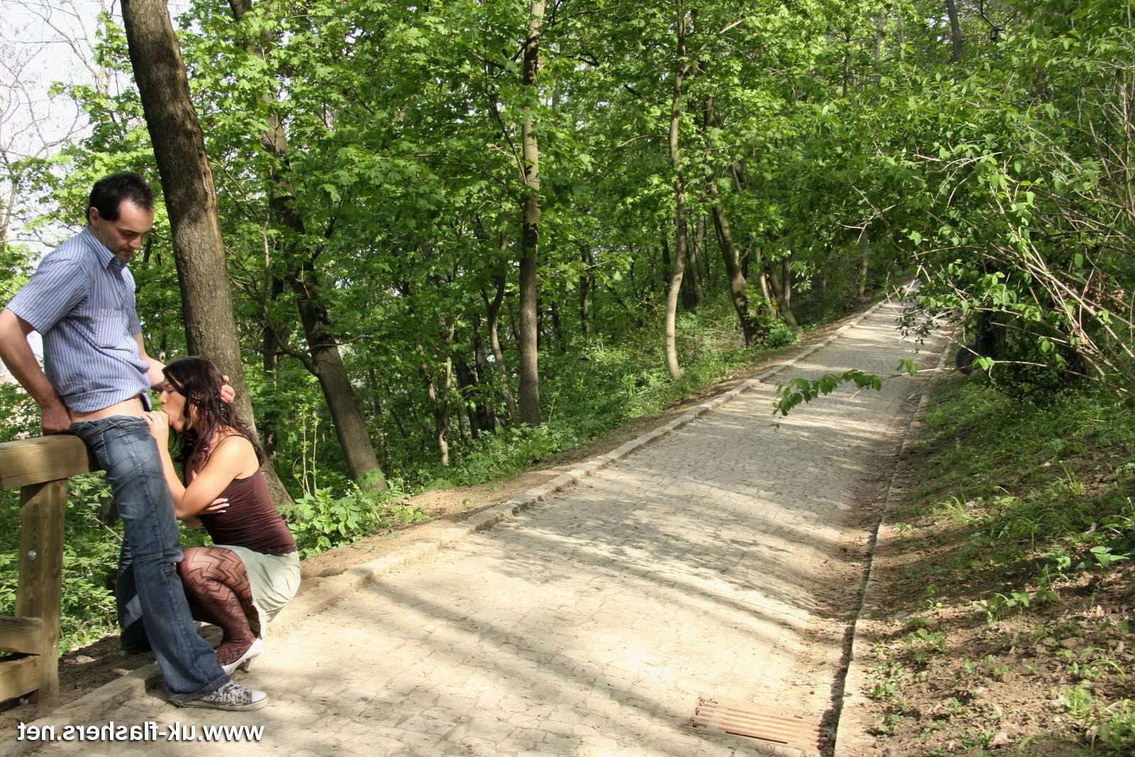 16P Two amateur lovers meet up for some risky sex in a public park