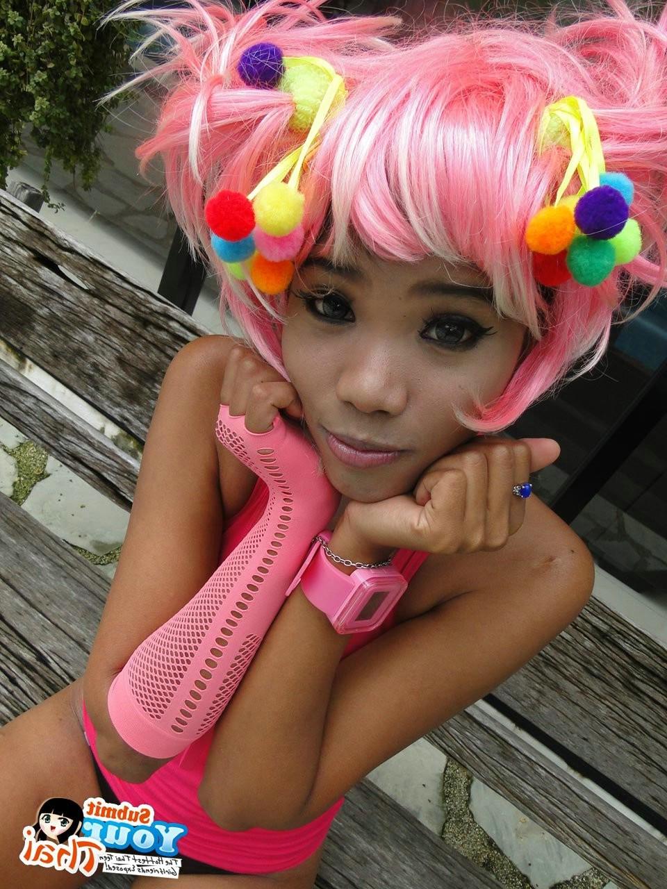 15P Poy sexy 19 year old thai teen hooker submitted pics