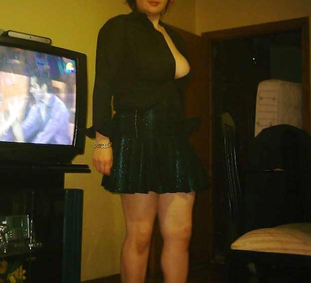 11P Arab Housewife 3