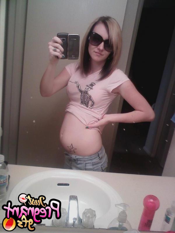 15P Pregnant teens show their big bellies