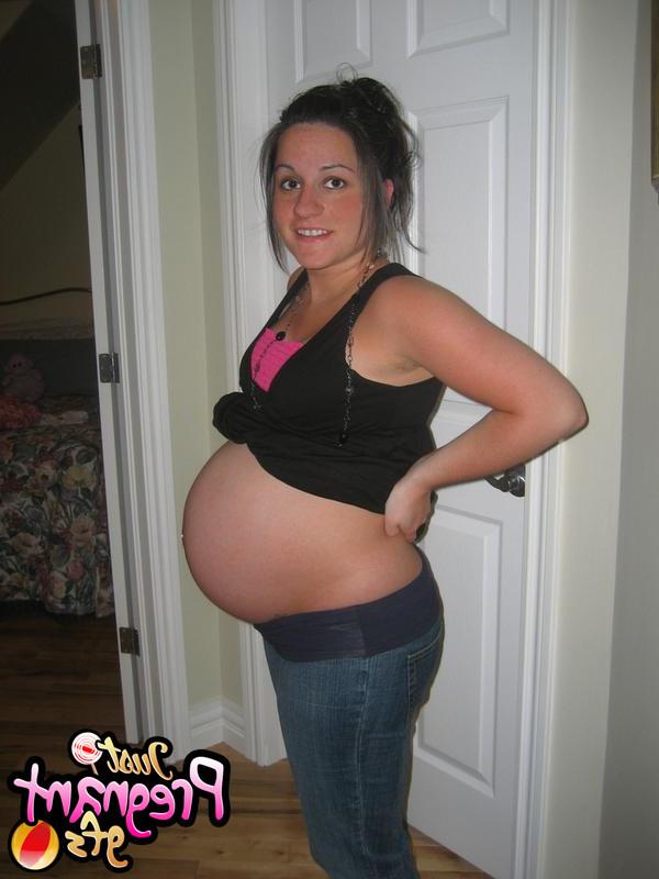 15P Pregnant teens show their big bellies