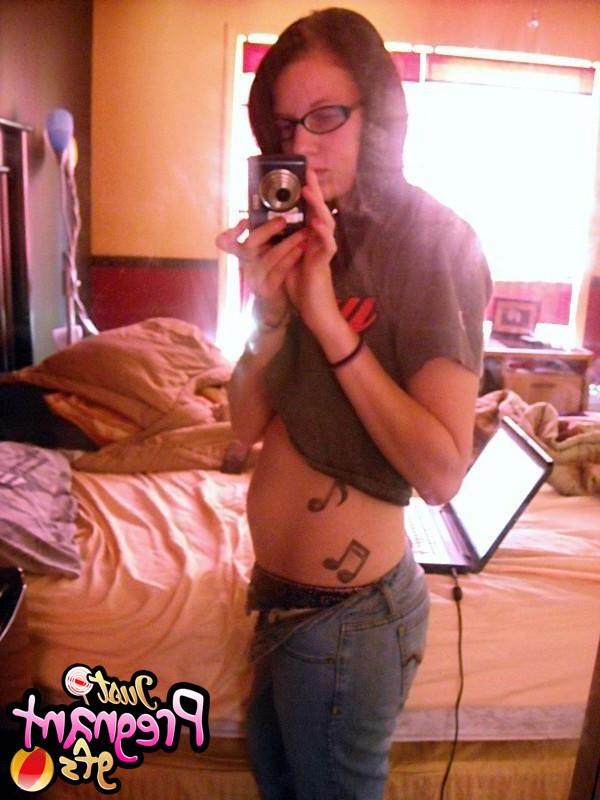 15P Pregnant teens show their big bellies