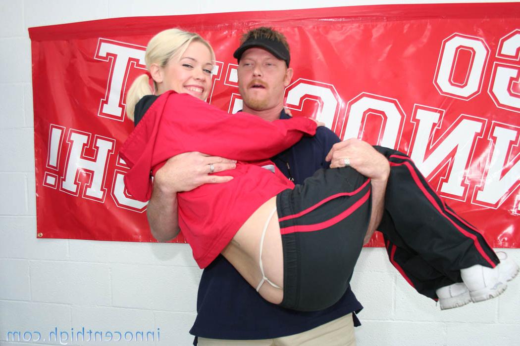 10P Cute athletic teen gets fucked  in the locker room.