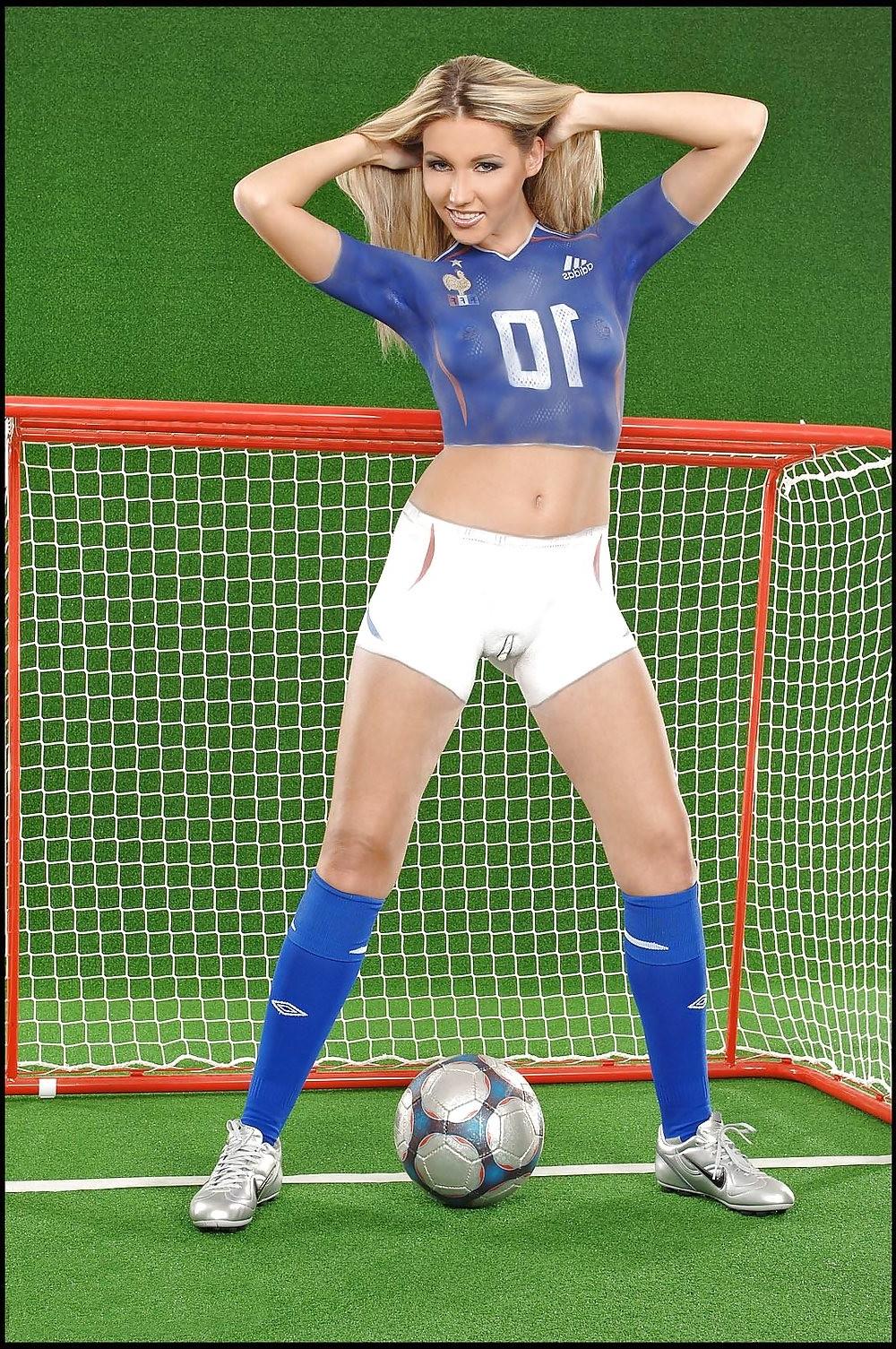 15P Women of World Cup Soccer France 
