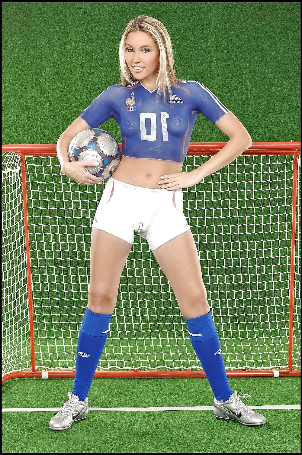 15P Women of World Cup Soccer France 