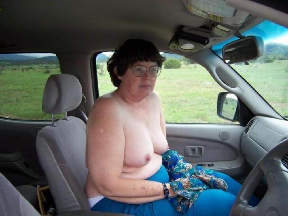 12P Voyeur girls posing on their cars and motorcycles