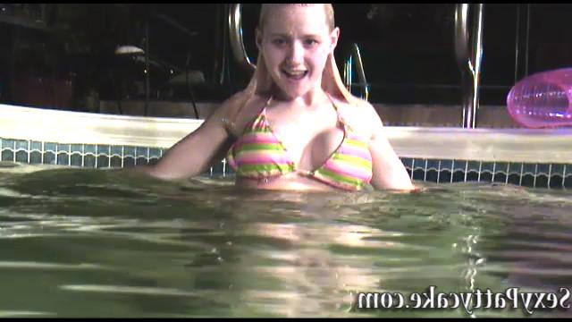 16P Busty blonde bikini amateur