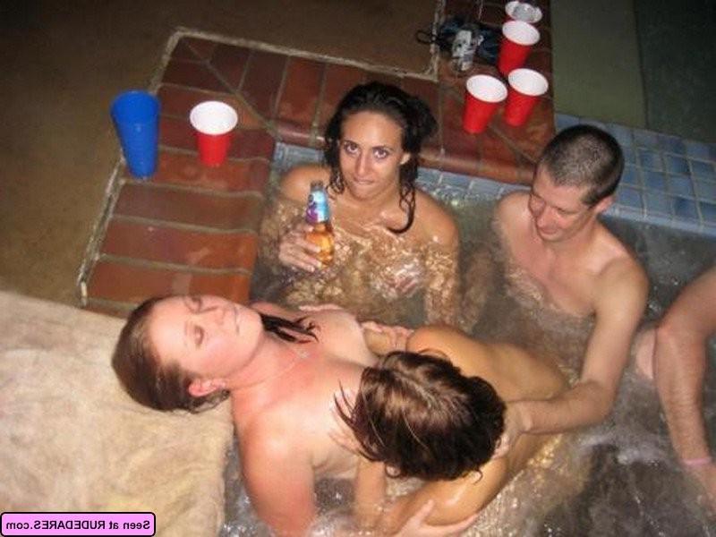 15P Shy girls caught naked on camera