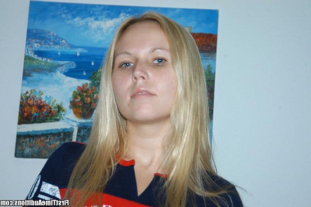 15P Hot first timer banging on her modeling audition