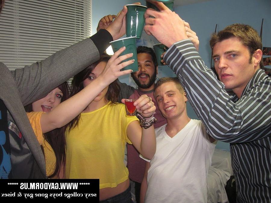 16P Straight college boys gone gay
