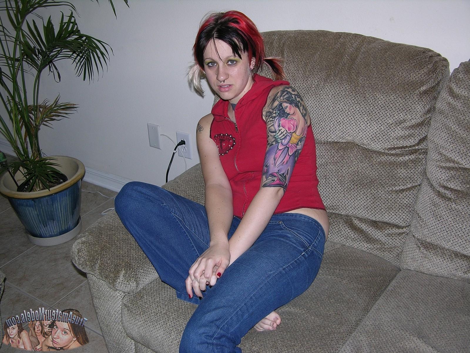 17P Tattooed Punk Rock Amateur Teen Shows Her Hairy Pink Asshole