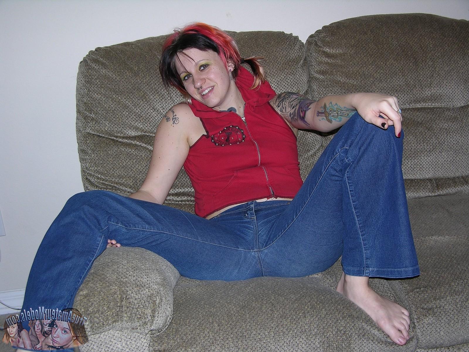 17P Tattooed Punk Rock Amateur Teen Shows Her Hairy Pink Asshole