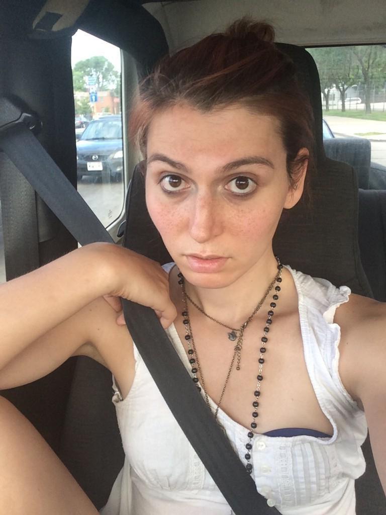 12P Shemale driving selfies