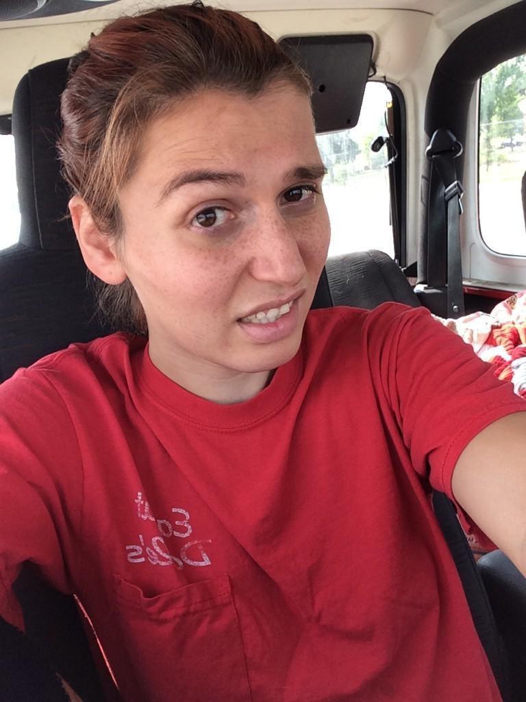 12P Shemale driving selfies