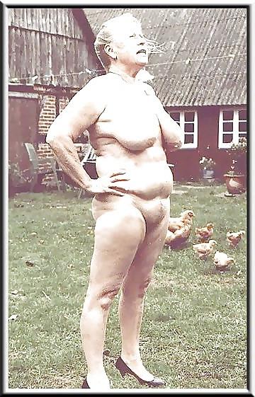 11P Fat granny
