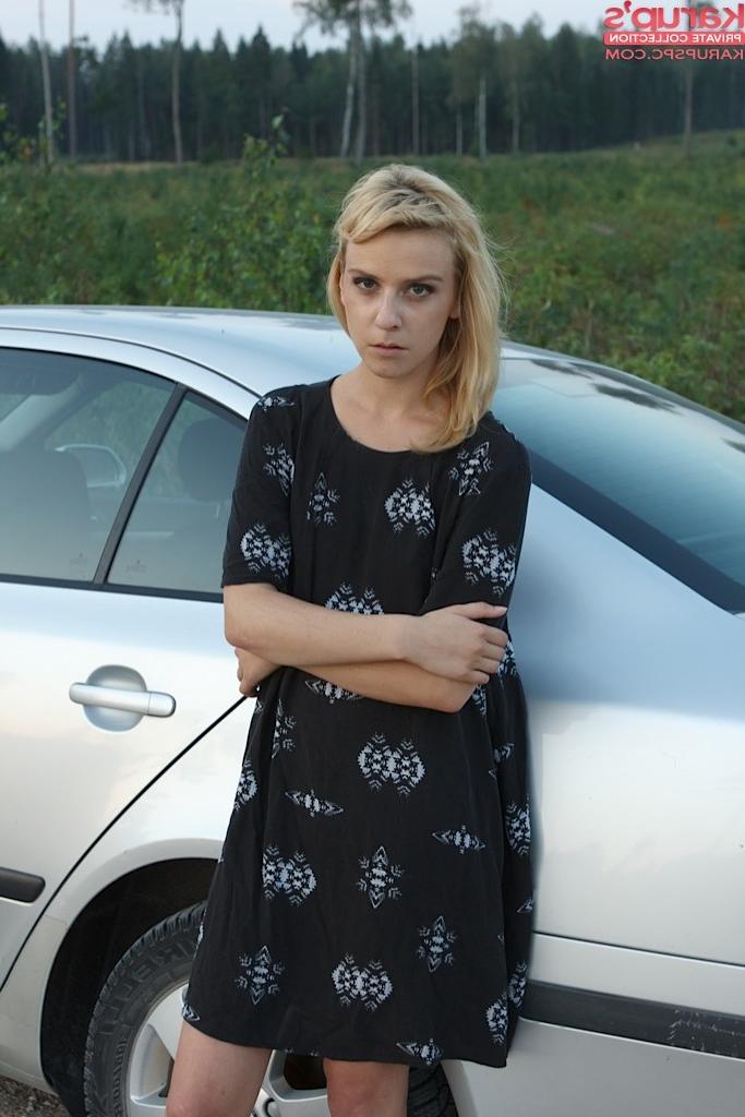 20P Sexy blond Amy Shangela fingered on her car