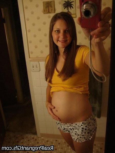 16P Amateur preggo girlfriends