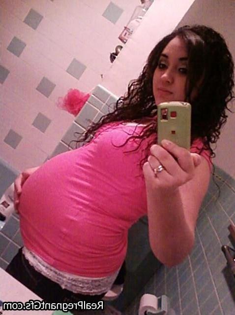 16P Amateur preggo girlfriends