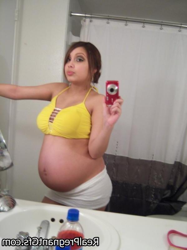 16P Amateur preggo girlfriends