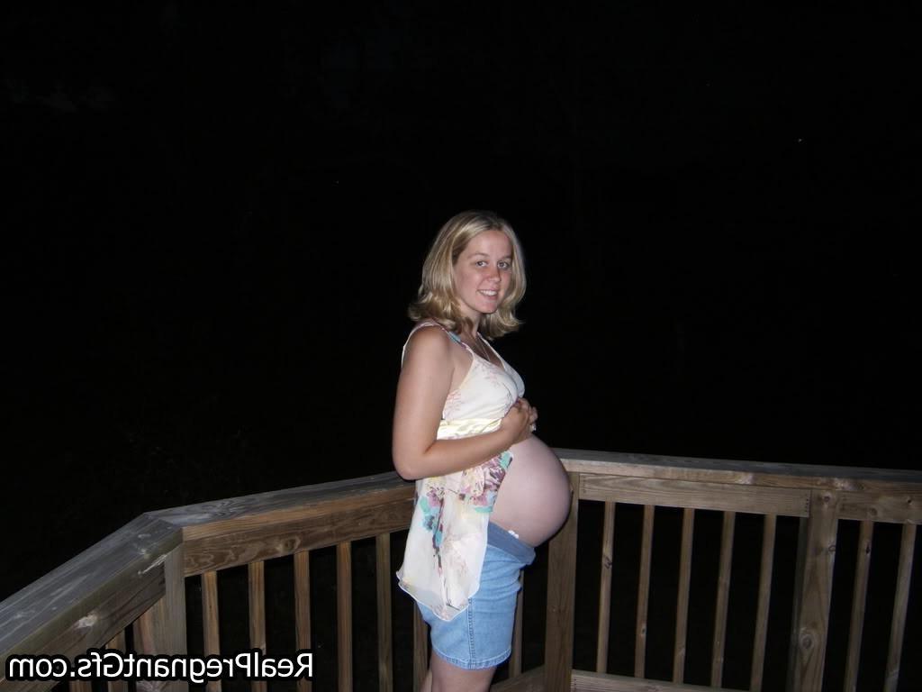 16P Amateur preggo girlfriends