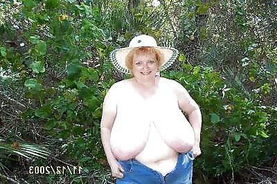 15P Granny with saggy tits