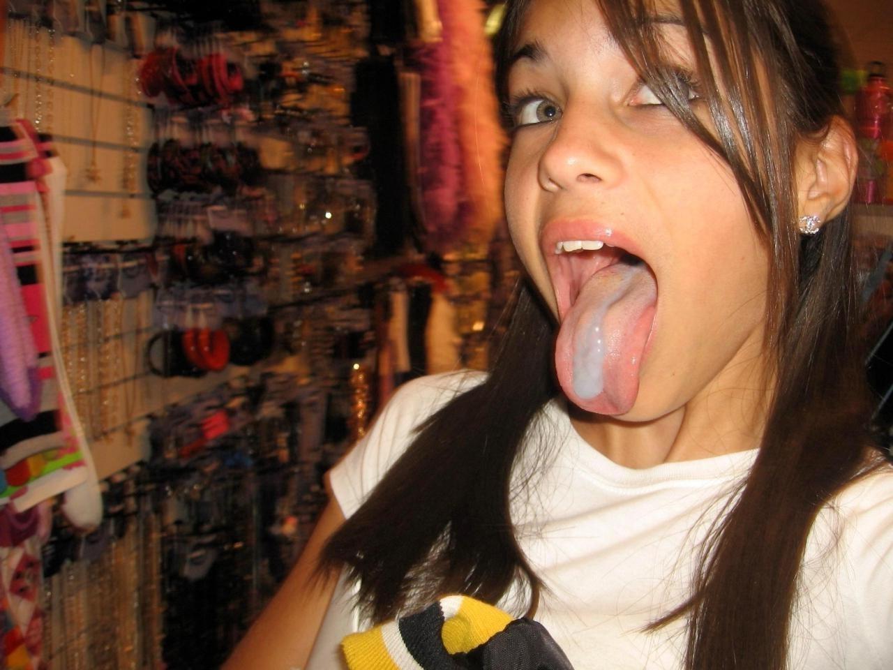 13P Oral sex dedicated galleries where thousands of oral sex porn pictures