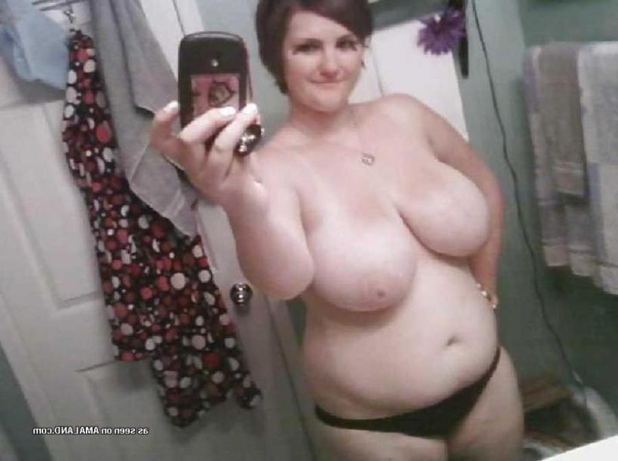 10P Gallery of wild amateur bbws posing naughty for the cam
