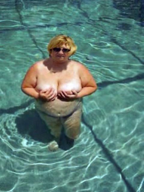 16P Fat granny
