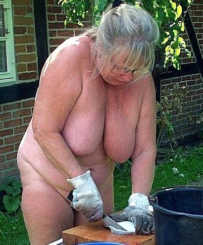 14P Fat granny