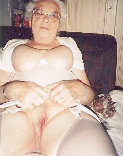 14P Old Granny