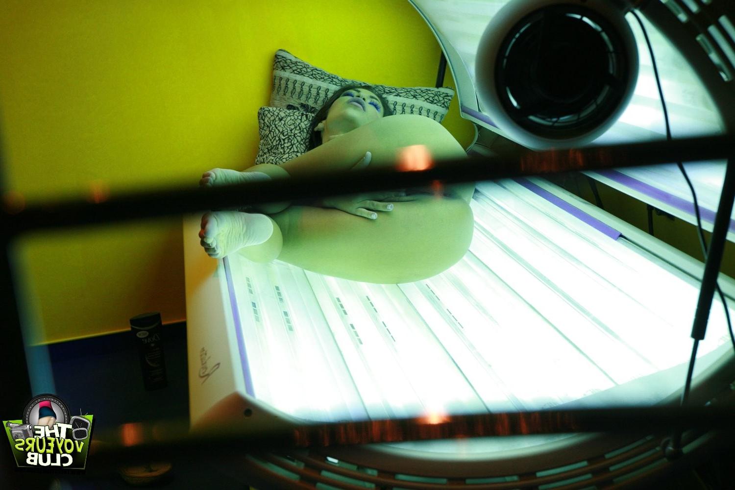 15P Hidden camera pics