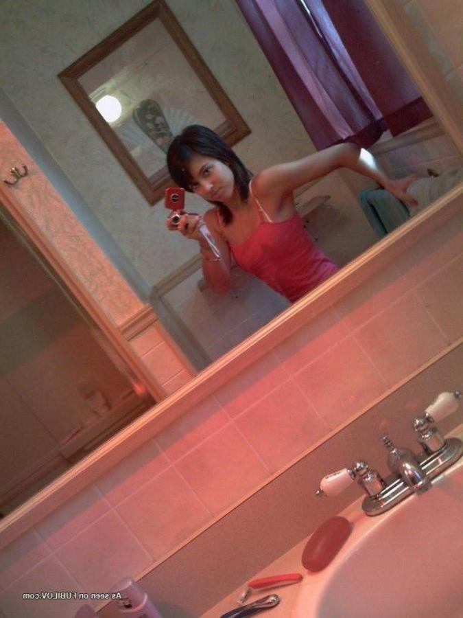 9P Gallery of a sexy petite girlfriend selfshooting at home