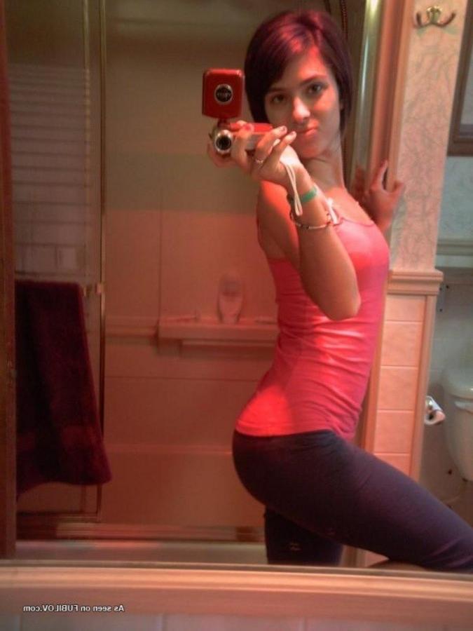 9P Gallery of a sexy petite girlfriend selfshooting at home