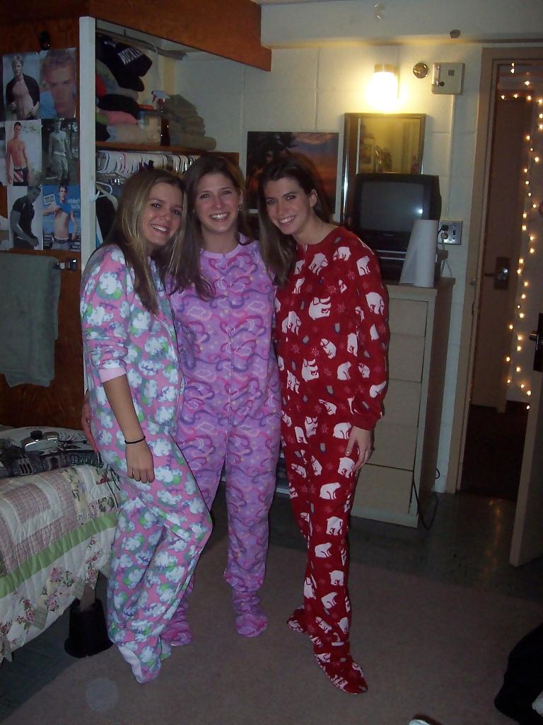 24P Dorm Hotties