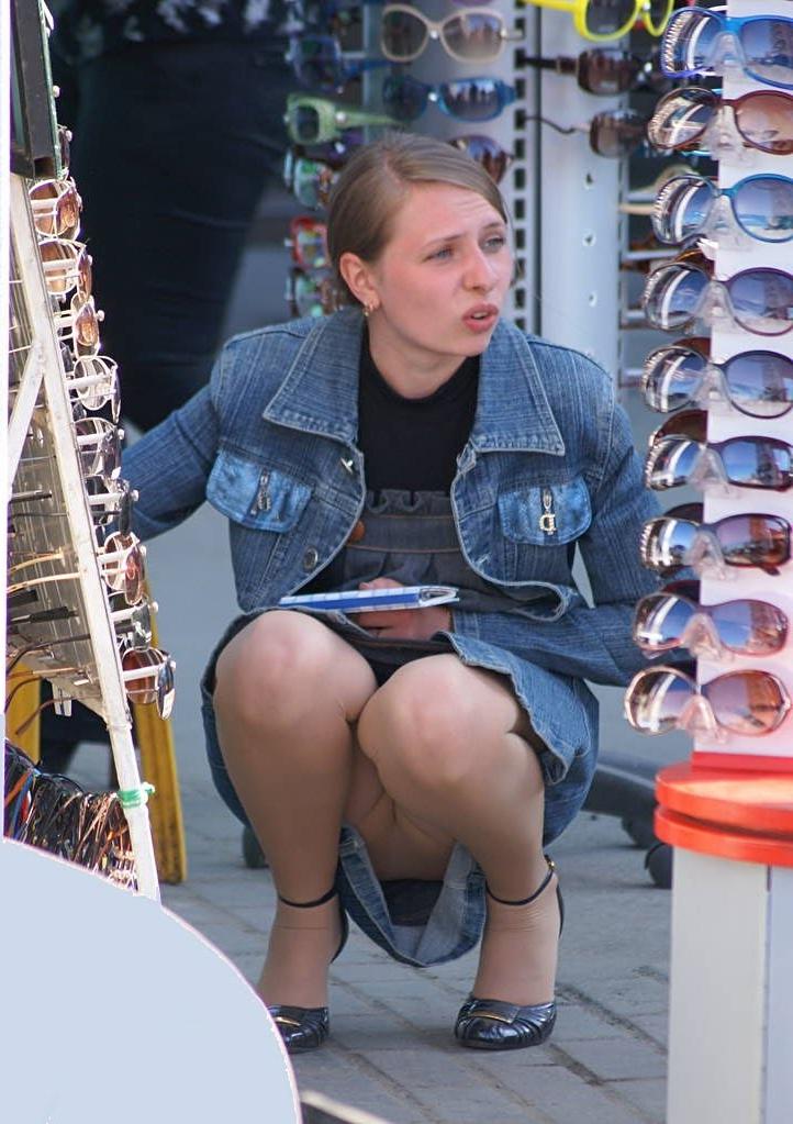 12P Oops upskirt pussy
