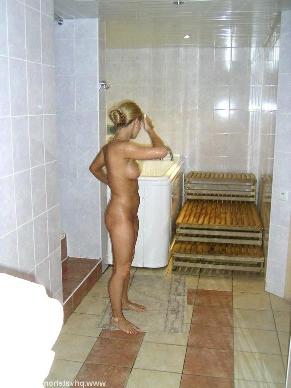 16P Home cam follows naked chicks everywhere in the house