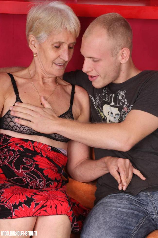15P Real grannies get naked and fuck gallery 3