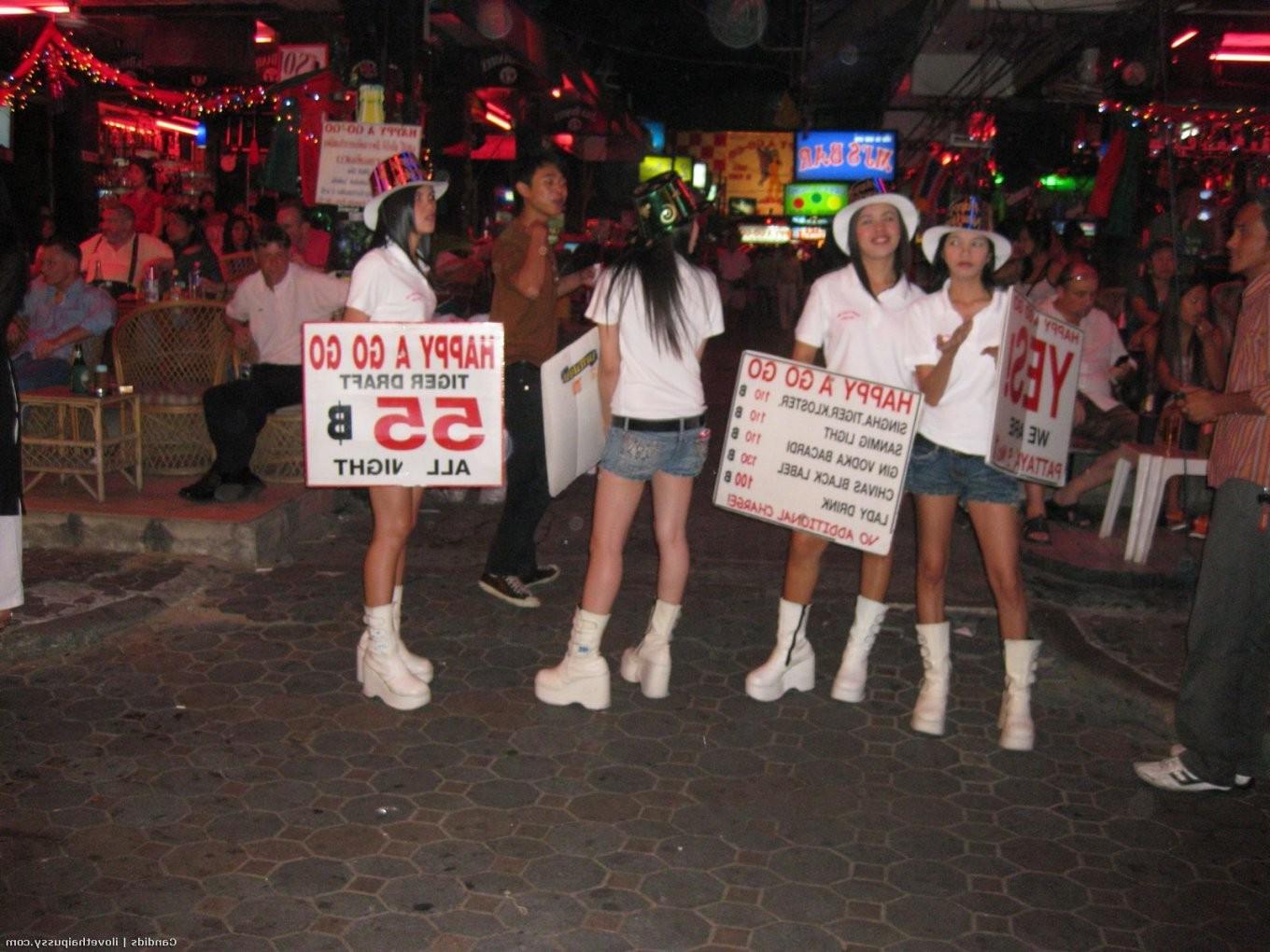 25P Hot thai street sluts paid to suck and fuck a sex tourist on vaction asian sex