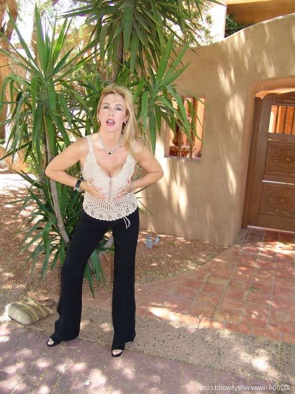 14P Cum all over Wifeys big tits