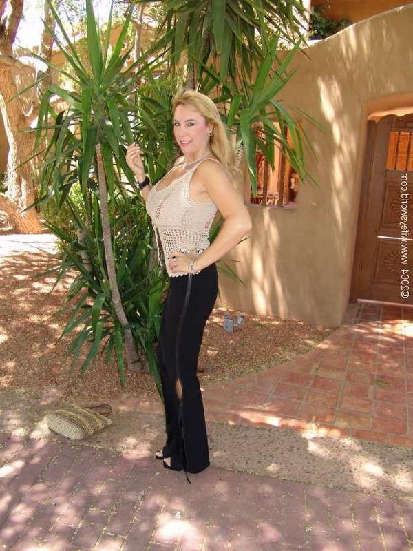 14P Cum all over Wifeys big tits