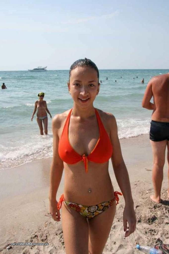 15P Homemade pics of amateur 18 year old GFs flashing and teasing